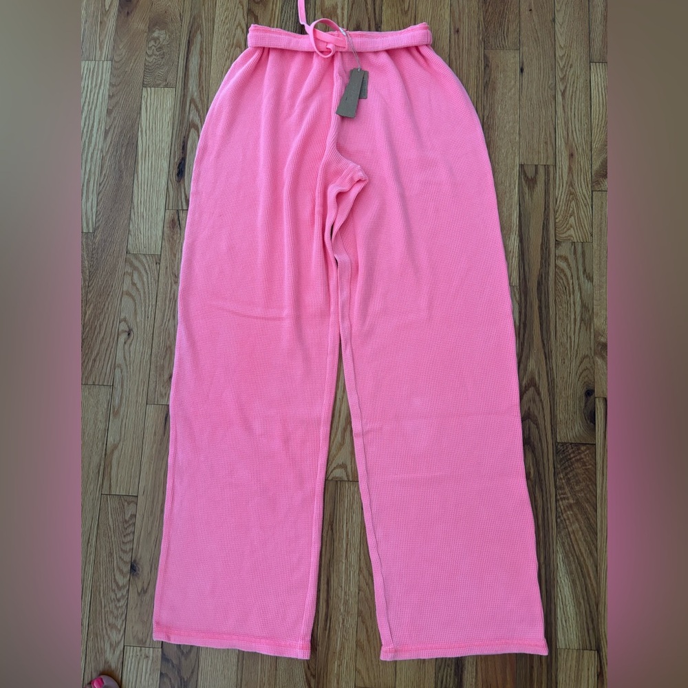 NWT Skims waffle straight leg pants